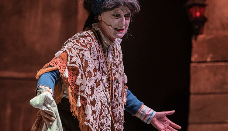 luisa-trompetto-christmas-carol2